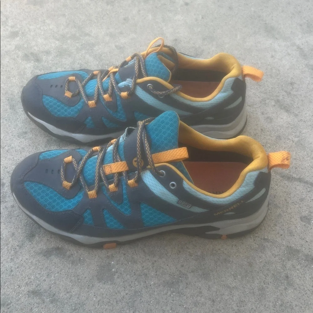 Merrell Castle Rock/Lake Blue Color Waterprook Hiking Shoe Women's Size 11